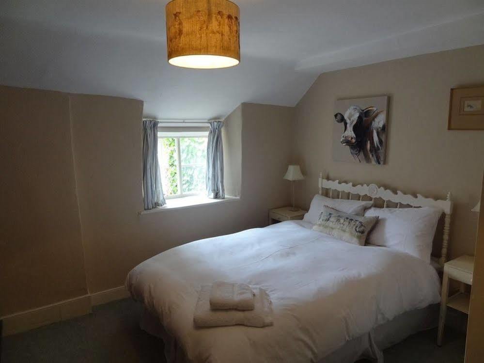 Huxham Farmhouse Bed & Breakfast East Pennard Dış mekan fotoğraf