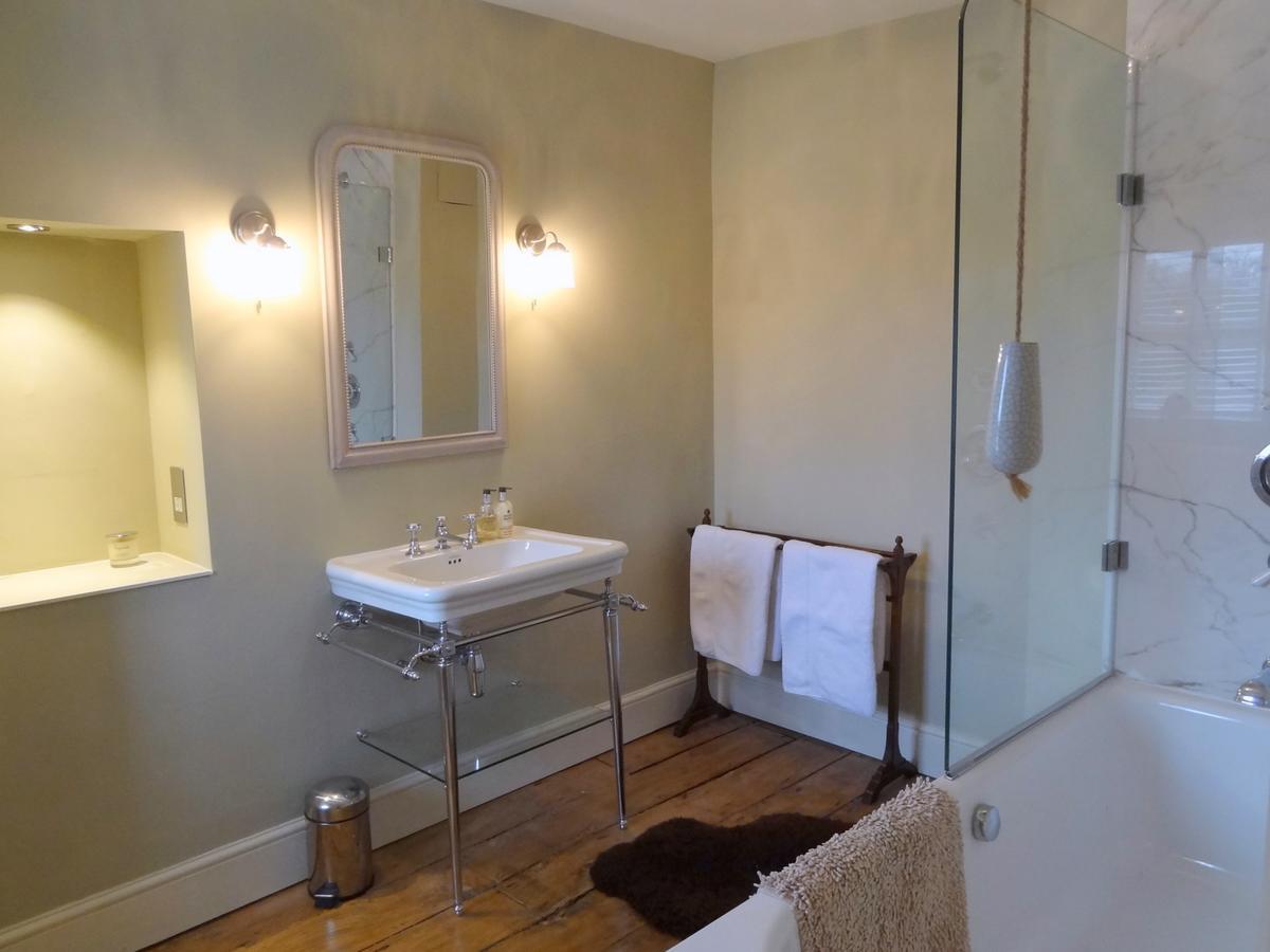 Huxham Farmhouse Bed & Breakfast East Pennard Dış mekan fotoğraf