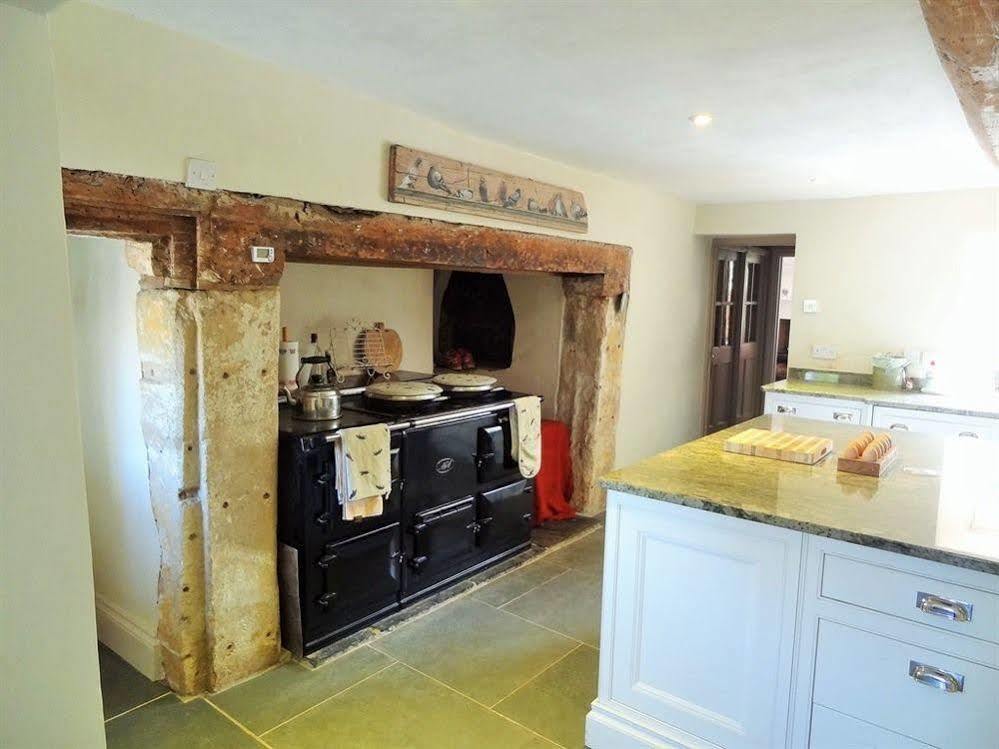 Huxham Farmhouse Bed & Breakfast East Pennard Dış mekan fotoğraf